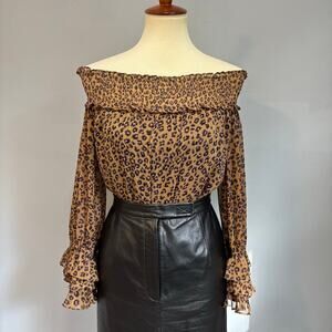 Leopard Print Off-Shoulder Ruffle sleeve top animal print forest core, Size S